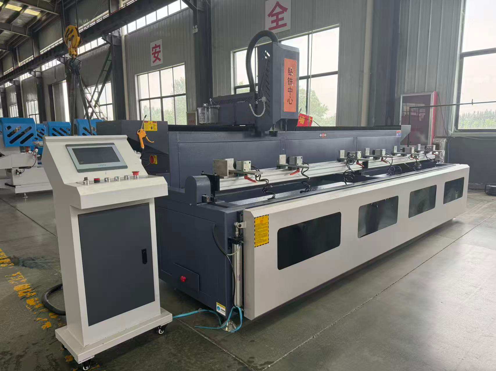 Wiertarka i frezarka CNC 4000